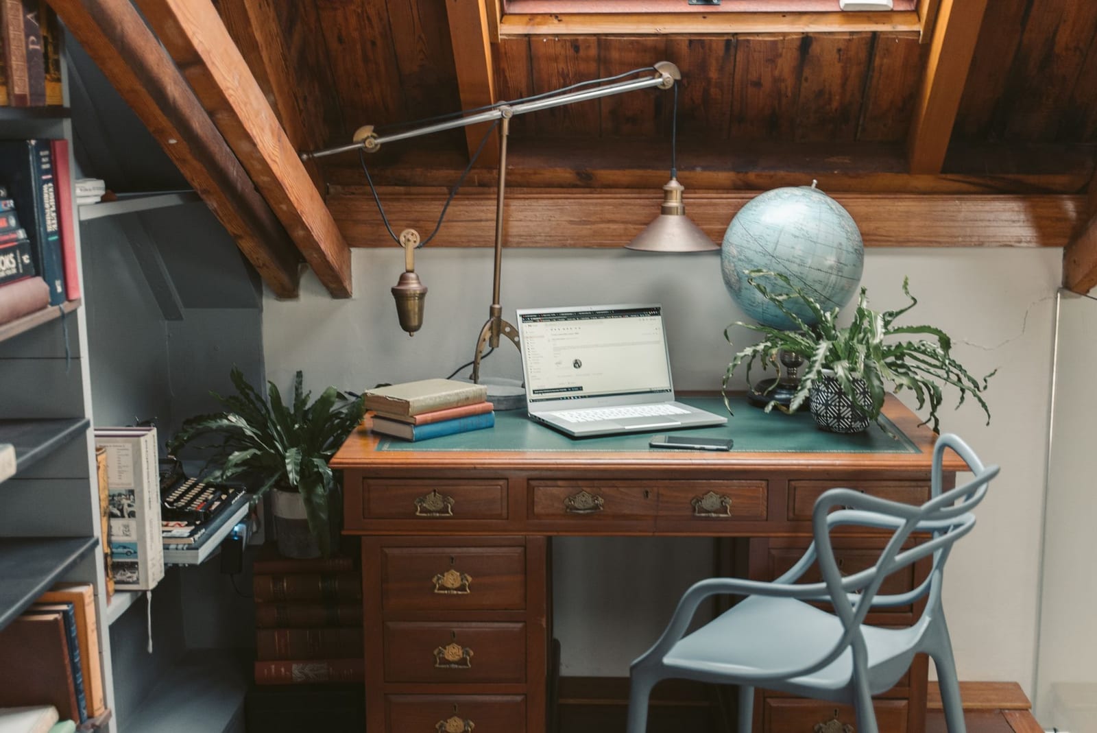 Photograph by Taryn Elliott, via Pexels.